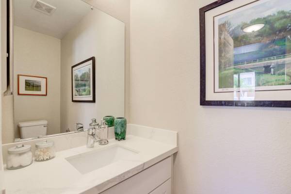 $2,149 / 1br - 674ft2 - Cozy 1BR Apt Available Now – Tour Today (18005 W. Anne's Circle, Los Angeles, CA)63912983782914123
