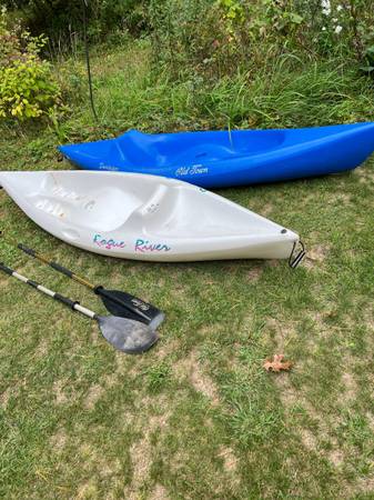 2 kayaks w oars 1