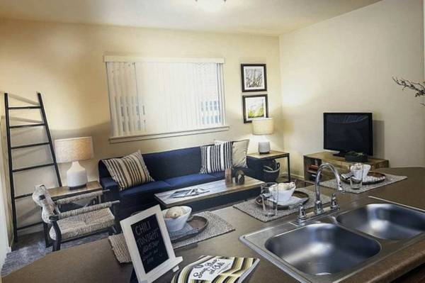 $1,462 / 2br - Ceiling Fans, Playground, Breakfast Bar (Copper Wood Ln SE, Lacey, WA)63799881225473121