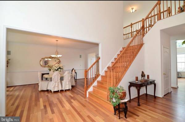 $1,500 habitación XL con baño XL mes a mes (Falls Church)63843416081923124