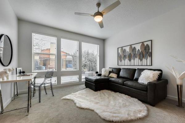 $2,570 / 2br - 1594ft2 - Granite countertops, Kitchen Island, Gas range, Double Vanity Bathroom (Eagle)63794970181121122
