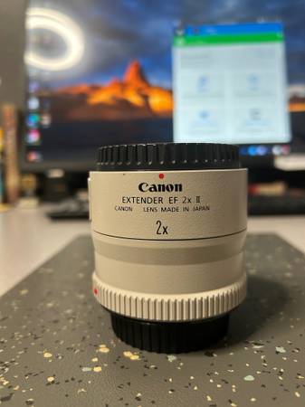 Canon EF Extender 2X II 1