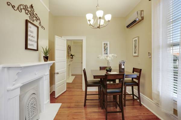 $1350.00 / 1br - 575ft2 - 1BR Cozy Treme Apartment  ( Move In special 1/2 deposit)63903769380738124