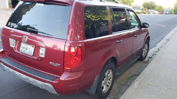 Piloto Honda 2005 V6 AT. Tracción en las cuatro ruedas. Vendido tal como está. $4,500 o primera oferta razonable - $4,500 (danville / san ramon)63438907882115123