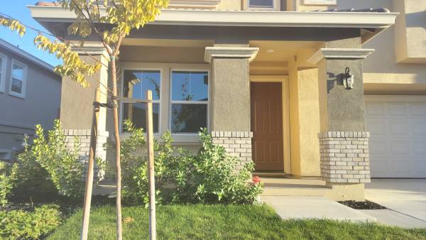 $1,100 / 5br - 100ft2 - $1100 - 1 BD en hermosa y limpia casa en barrio seguro (concord / pleasant hill / martinez)63824143132547120