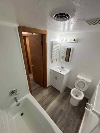 $1,395 Efficiency with Loft (Kill Devil Hills)63693788246275123