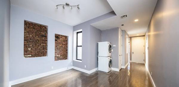 $3,450 / 3br - Amplio 3BR en PLG – 1154 Nostrand Ave #2R – $3,450 (Brooklyn)63854290116097122