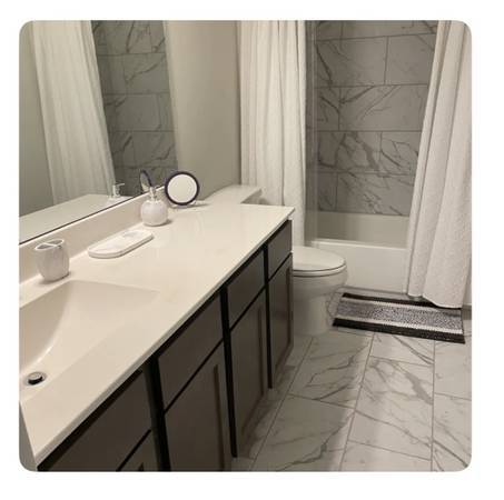 $610 / 2br - Habitación cómoda y baño listos hoy en casa (san jose downtown)63657796513795121