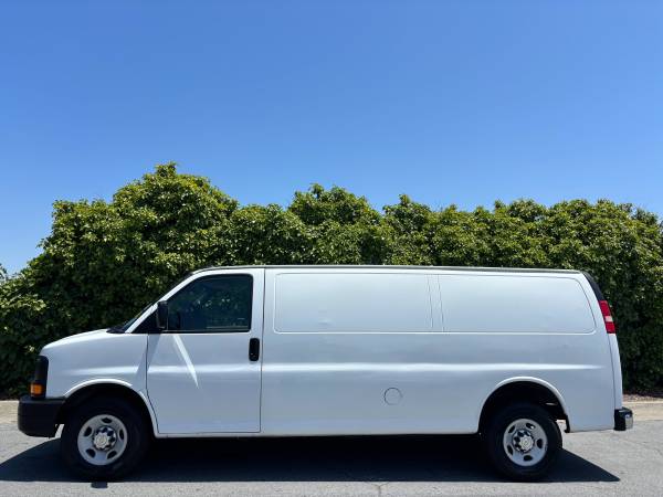 2013 CHEVY EXPRESS 2500 HD 3/4 TONELADA, DISTANCIA ENTRE EJES LARGA, FURGÓN DE CARGA AMPLIADO, LIMPIO - $11.995 (¡MANEJA UN POCO, AHORRA MUCHO EN SAN JOSE! FINANCIAMOS CON MAL CRÉDITO)63483166204801123