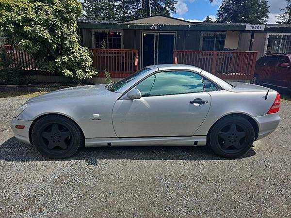 2000 MERCEDES-BENZ SLK 230 KOMPRESSOR - $3999,0063469739191297124