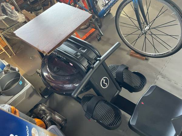 Rowing machine - obsidian surge 500 1