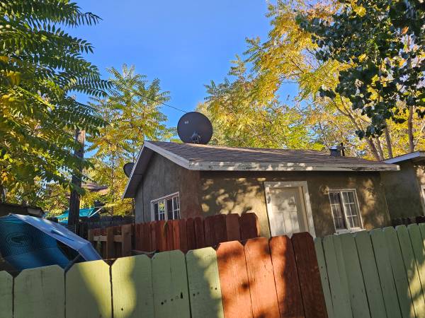 $1,200 estudio cabaña (Lake Hughes)63893108269698121