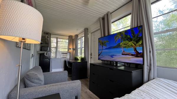 $749 / 1br - 1000ft2 - Monthly Room Rental, Fully furnished all utilities included Open NOW! (Daytona Beach)63791575400195124