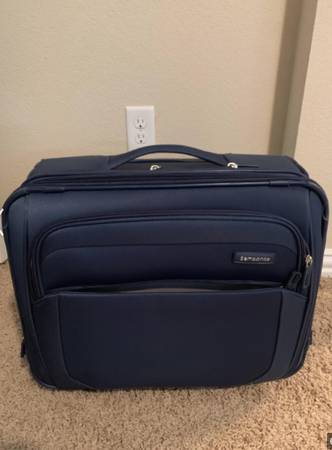 Samsonite Carry On 1