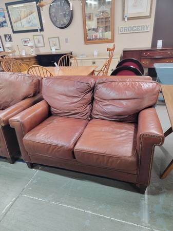 Brown Leather Loveseat Couch by Bradington Young #467-8 1