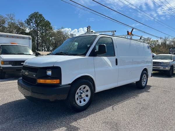 2013 CHEVROLET EXPRESS 1500 AWD V8 5.3 L FURGÓN DE CARGA TOTALMENTE EQUIPADO - $13,900 (40081 US HWY 19 N TARPON SPRINGS, FL 34689)63443649715969121