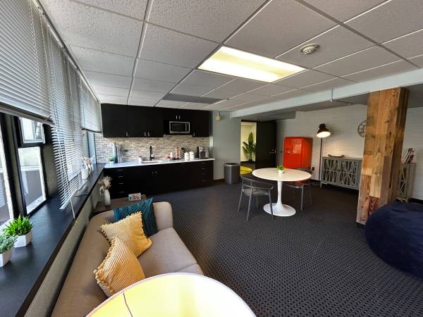 $399 / 100ft2 - 🍂Espacio de Oficina Asequible - Tarifas desde $399 por mes / $0 Depósito 🎃 (East Falls - A solo 15 minutos del Centro de la Ciudad)63666762525825121