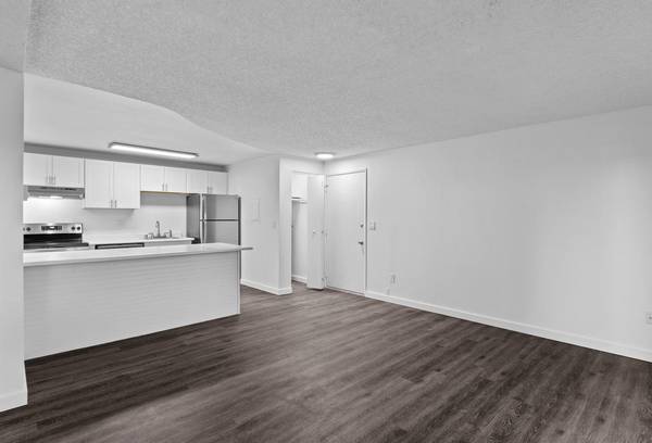 $1,100 / 575ft2 - 6 Miles from Columbia Basin College, Full Size Washer/Dryer63686635096963122