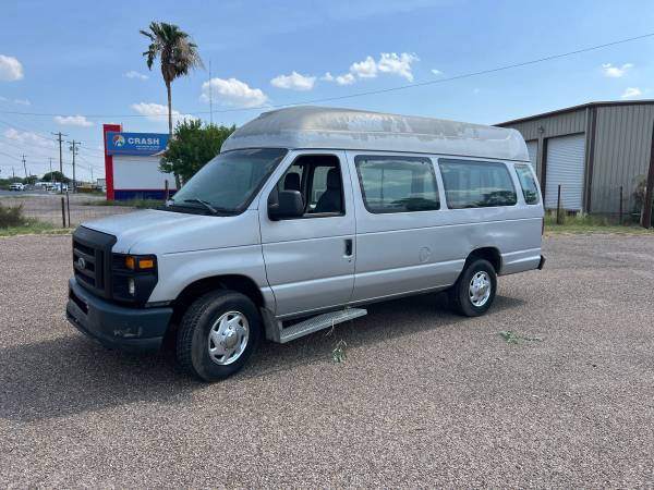 Wheelchair van 2010 Ford E250 gasoline “ACEPT trade” 1