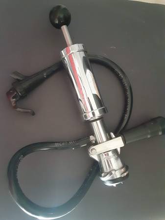 Beer Keg Pump 1