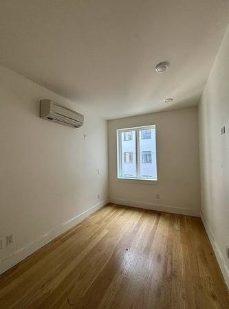 $1,500 / 1br - Modern 1BR in Prime Williamsburg (Brooklyn)63912046340098120