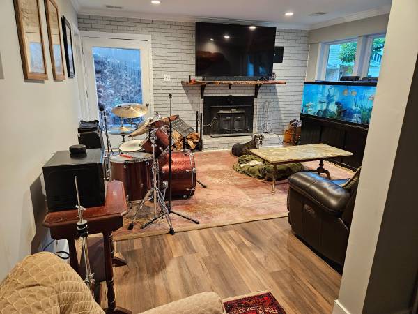 $650 Private Bedroom Available in Quiet Home (Dublin, CA)63695858731521122