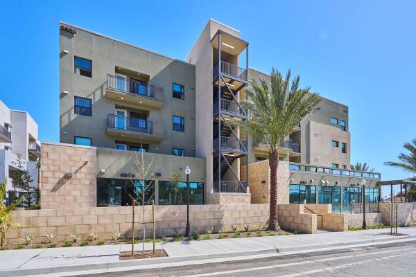 $4,369 / 3br - 1562ft2 - Shimmering Pool, Views Available, Disability Access (3054 Johnson Dr, Ventura, CA)63981243256323124