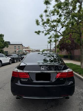 2013 HONDA ACCORD EXL - $9,000 (Brooklyn)63614836458371124