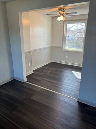 $1500.00 / 3br - 1400ft2 - Spacious 3 Bed, 2 Bath Unit |1606 Clearbrook Rd NW | Available 2024-0363621941216771122