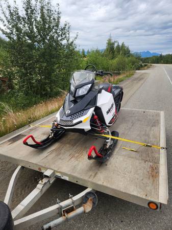 Skidoo Renegade Backcountry X 1