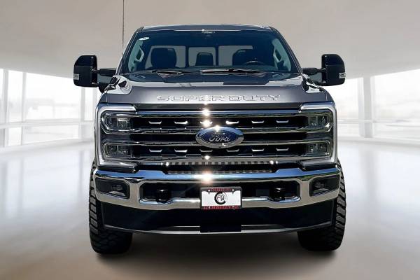 2024 Ford F350 Super Duty Crew Cab - ¡Financiamiento Disponible! - $75980.0063617958524163122