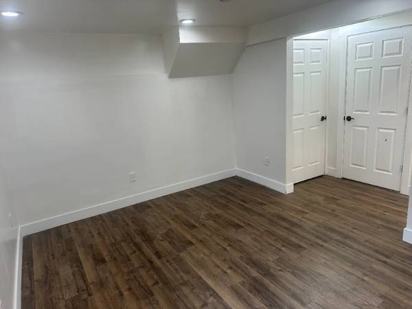 $850.00 / 1br - 400ft2 - 1 bed / 1 bath basement63670937704451122