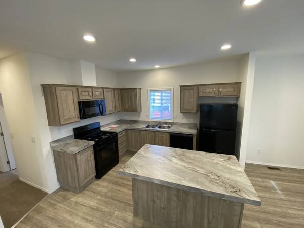$139,990 / 3br - 1368ft2 - Creek and Mountain Views from Brand New 3/2!!! (French Gulch)63972531864323122