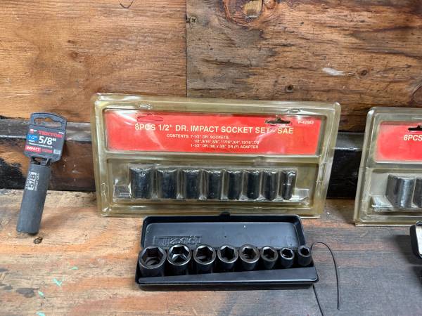 Impact sockets ( 2 sets) 1