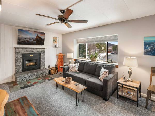 $280 / 2br - 1028ft2 - Pamper Yoursel Ski On/Ski Off Available Provided There Is Natural Snow (Killington On Mountain Codo VT)63969737942275124