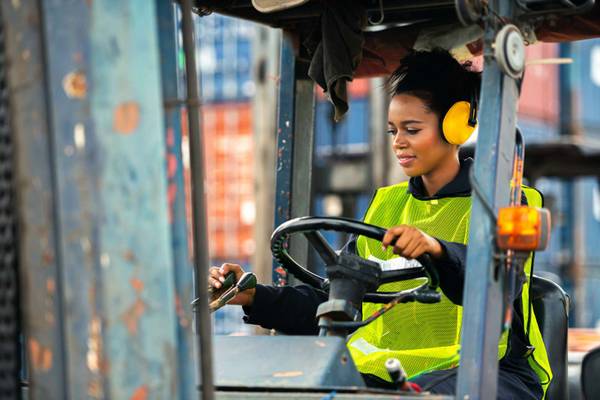 Warehouse Forklift Operator – $27- $31/hr – Mon–Fri apply asap 1
