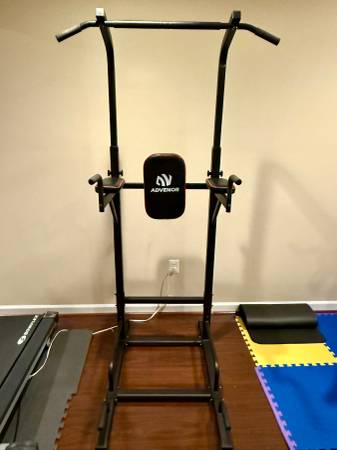 Power tower pull up bar 1