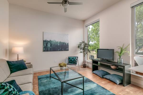 $1,395 / 1br - El Nexus está en Kerns; ¡Nombrado uno de los 5 mejores vecindarios 🤯! ¡Tienes que hacer la visita guiada! (SE Portland, E Burnside, Kerns)63831683188483123