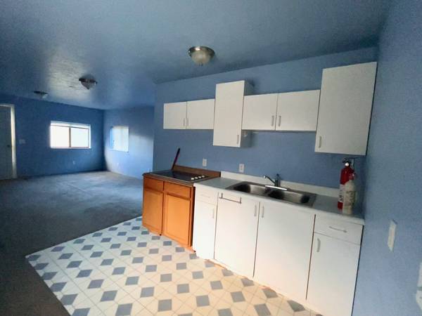 $29,000 / 1br - Nice Clean 1 Bed 1 Bath House63657010228481122