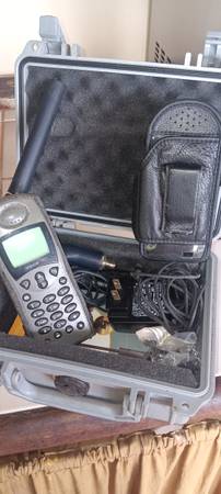 Iridium satellite phone 1