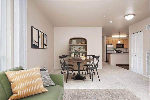 $2,225 / 1br - 532ft2 - Fully equipped kitchens, Resident Clubhouse (Downtown)64037388778883123