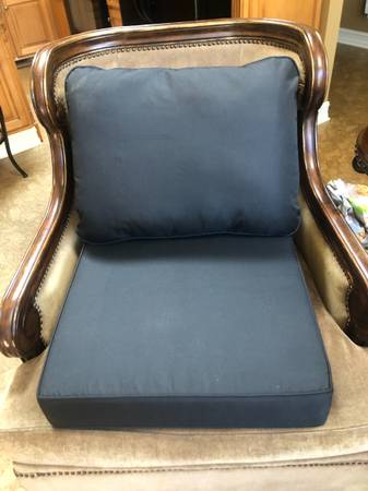 Outdoor Chair Cushion Set – New 1