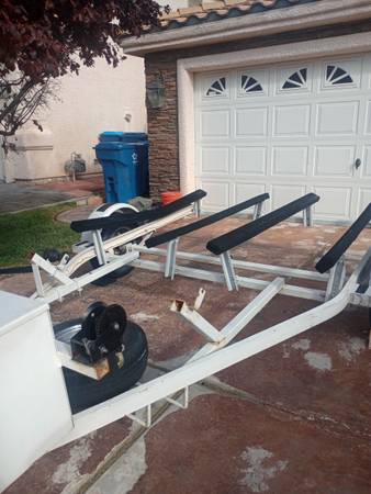 Double ski trailer with storage box 1
