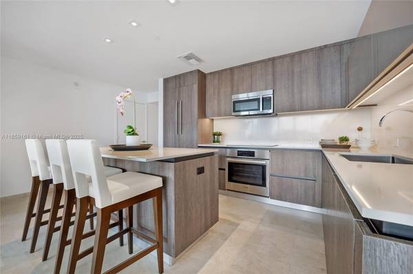 $7,000 / 2br - 1370ft2 - Elegant 2bd Condo in Rise Condo, Miami (Downtown Miami)64002015325443123