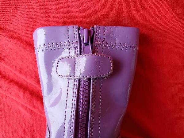 Botas moradas para bebé de The Children’s Place, talla 1M, American Girl - $5 (Tacoma)63471422015619123
