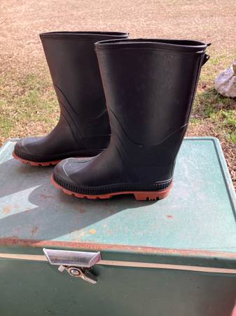 Kids Rubber Boots Rain Snow Play Size 4 1