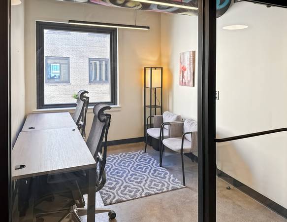 $779 Get the Wicker Park Private Office TODAY! 24/7 Access! (Wicker Park)63899125445379122