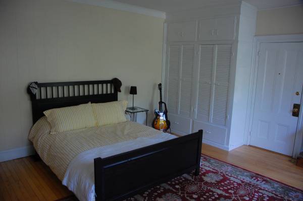 $1,575 / 410ft2 - Convenient sunny first floor Apt 1-1 in Concord Center *includes heat* (Concord, MA)63690775223683122