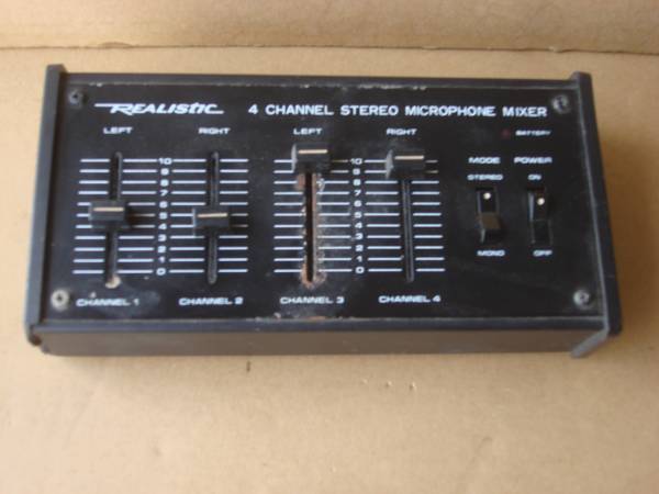 REALISTIC 4 CHANNEL STEREO MIC MIXER 1