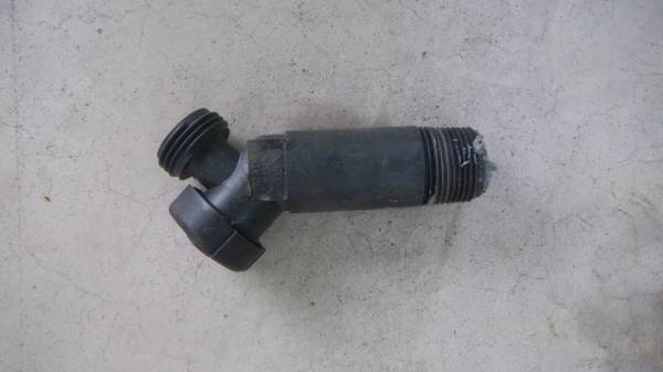Plastic water heater drain valve    All my plumb parts $10 1